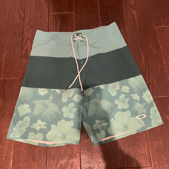 Oakley Other - Oakley men’s swim trunks